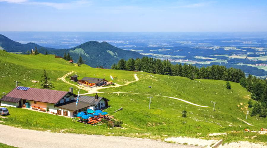 Onze autoverhuurservices bieden een gevarieerde selectie van voertuigen in Dorfgastein.